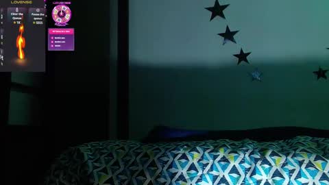Snapshot of justinsc chatting on 12-23-24, 12:25 Justinsc online show from 12-23-24, 12:25