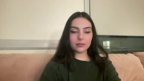 Snapshot of justjessiedirtygirl chatting on 12-18-24, 02:32 Jess online show from 12-18-24, 02:32