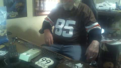 justmeohio online show from 10-26-25, 02:45