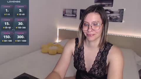 Snapshot of justmexy7 chatting on 12-05-24, 05:37 Julie online show from 12-05-24, 05:37