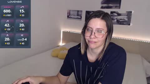 Snapshot of justmexy7 chatting on 12-21-24, 05:25 Julie online show from 12-21-24, 05:25