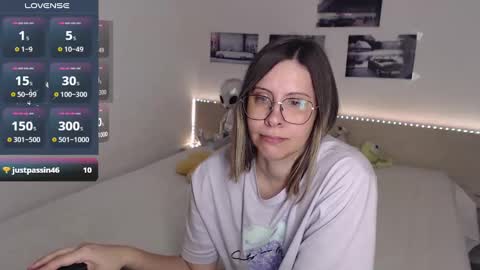 Snapshot of justmexy7 chatting on 01-10-25, 05:26 Julie online show from 01-10-25, 05:26