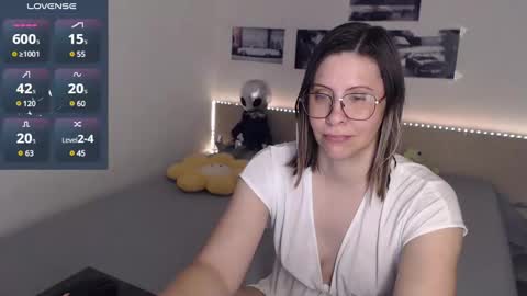 Snapshot of justmexy7 chatting on 01-29-25, 05:09 Julie online show from 01-29-25, 05:09