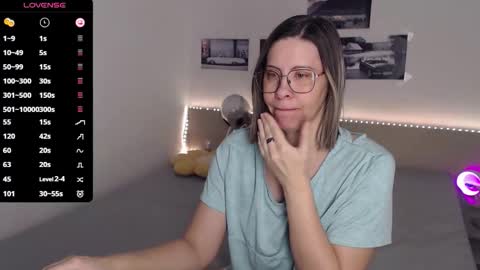 Snapshot of justmexy7 chatting on 02-09-26, 04:49 Julie online show from 02-09-26, 04:49