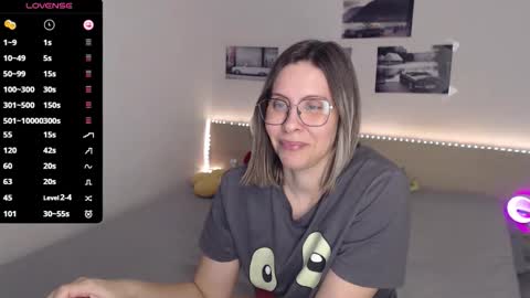 Snapshot of justmexy7 chatting on 02-10-26, 05:06 Julie online show from 02-10-26, 05:06