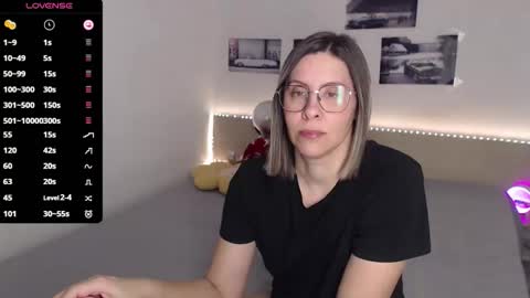 Snapshot of justmexy7 chatting on 02-14-26, 04:04 Julie online show from 02-14-26, 04:04