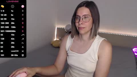Julie online show from 07-07-26, 03:38