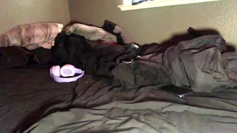 Snapshot of justsomenegus chatting on 09-15-25, 10:21 Call me Just online show from 09-15-25, 10:21