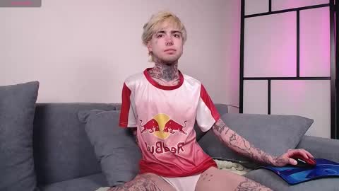 Juuzou hehim u can call me Juz online show from 02-26-25, 03:30