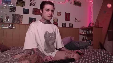 Juuzou hehim u can call me Juz online show from 11-15-25, 03:08