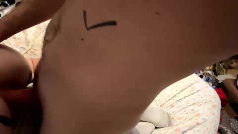 Snapshot of jwill10000 chatting on 12-19-24, 02:45 J and Sugar snap pea online show from 12-19-24, 02:45