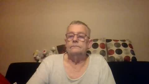 Arthur01750 online show from 04-03-26, 01:14