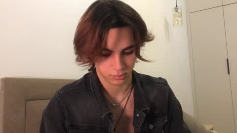 Snapshot of k0sta_32 chatting on 01-11-25, 08:54  k0sta online show from 01-11-25, 08:54