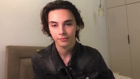 Snapshot of k0sta_32 chatting on 01-16-25, 08:25  k0sta online show from 01-16-25, 08:25