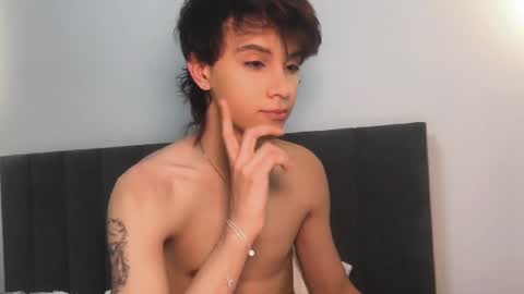 Snapshot of k0sta_32 chatting on 02-10-25, 05:03  k0sta online show from 02-10-25, 05:03