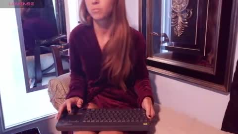 Snapshot of k11089 chatting on 07-11-26, 11:13 k11089 online show from 07-11-26, 11:13