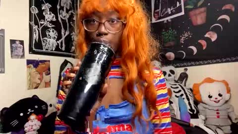 Snapshot of k1m08 chatting on 10-30-25, 05:57 Aki Kim online show from 10-30-25, 05:57