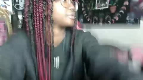 Snapshot of k1m08 chatting on 01-09-26, 05:37 Aki Kim online show from 01-09-26, 05:37