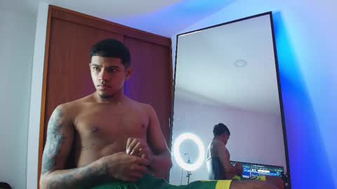 Snapshot of k_florez chatting on 12-04-25, 10:24 k_florez online show from 12-04-25, 10:24