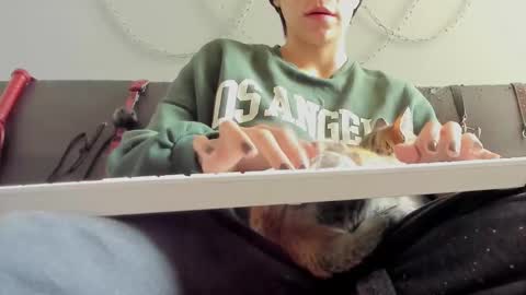 Snapshot of k_intravenous chatting on 09-12-25, 05:24 Miss K online show from 09-12-25, 05:24