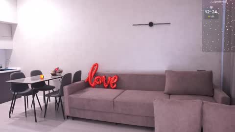 Snapshot of k_kimikooo chatting on 02-27-25, 05:13 Amely online show from 02-27-25, 05:13