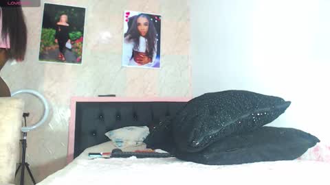 Snapshot of k_stormi_ chatting on 01-10-26, 02:35 STORMI online show from 01-10-26, 02:35