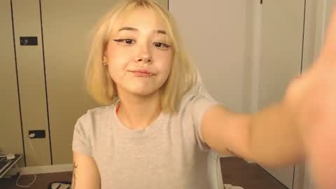Kaoru online show from 07-27-26, 06:15