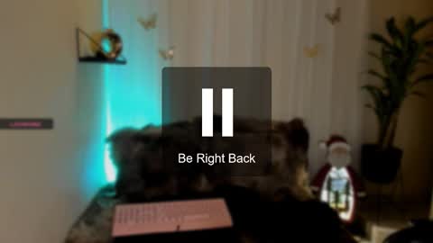 Snapshot of kaaiiri chatting on 12-19-25, 12:01 Kaaiiri online show from 12-19-25, 12:01