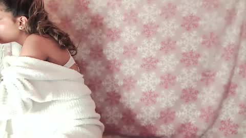 Snapshot of kaelagreen chatting on 02-22-25, 05:23 kaelagreen online show from 02-22-25, 05:23