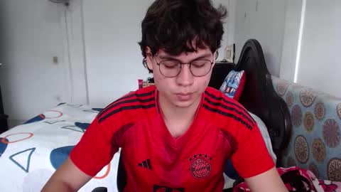 Snapshot of kafer_1022 chatting on 01-06-26, 06:11 kafer online show from 01-06-26, 06:11