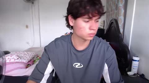 Snapshot of kafer_1022 chatting on 01-17-26, 07:06 kafer online show from 01-17-26, 07:06