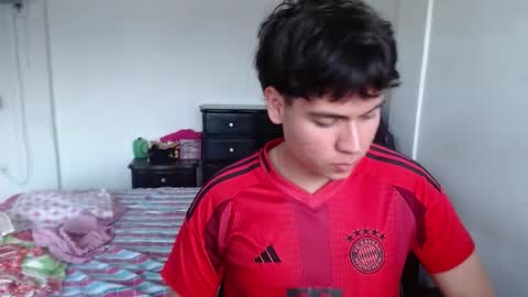 Snapshot of kafer_1022 chatting on 02-12-26, 09:54 kafer online show from 02-12-26, 09:54