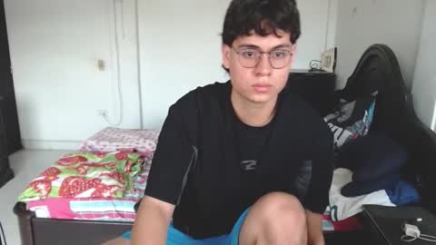 Snapshot of kafer_1022 chatting on 02-20-26, 07:03 kafer online show from 02-20-26, 07:03