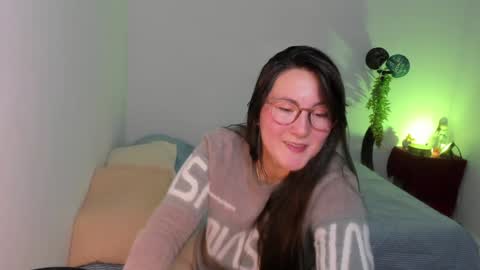 ChloeIndependient model online show from 01-22-25, 03:09