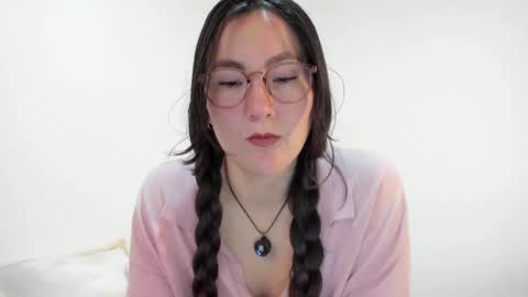 ChloeIndependient model online show from 09-30-25, 04:12