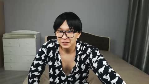 Snapshot of kai_chicken chatting on 01-15-26, 07:24 Kai Chicken online show from 01-15-26, 07:24