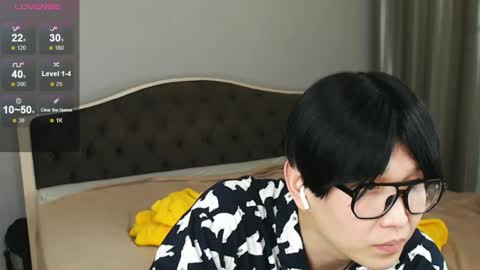 Snapshot of kai_chicken chatting on 03-31-26, 08:53 Kai Chicken online show from 03-31-26, 08:53