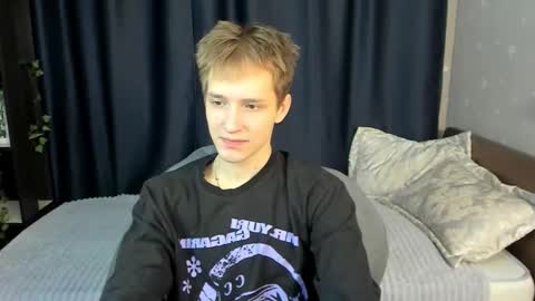 Snapshot of kai_milller chatting on 01-18-26, 07:17 Kai online show from 01-18-26, 07:17