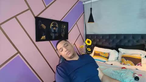 Kai santos  online show from 11-26-25, 12:00