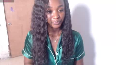 Angie  online show from 10-12-25, 05:39