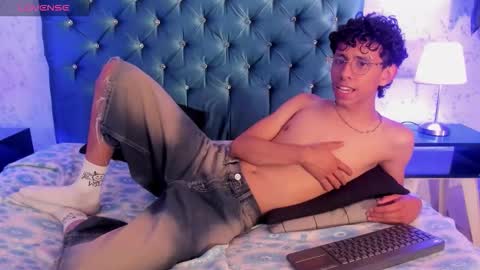 kai online show from 03-08-26, 03:21