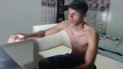 Snapshot of kailan_hot chatting on 10-26-25, 07:42 kailan_hot online show from 10-26-25, 07:42