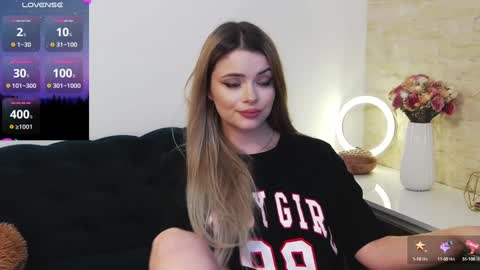 Snapshot of kailyn_moen01 chatting on 12-11-24, 07:57 Kailyn online show from 12-11-24, 07:57