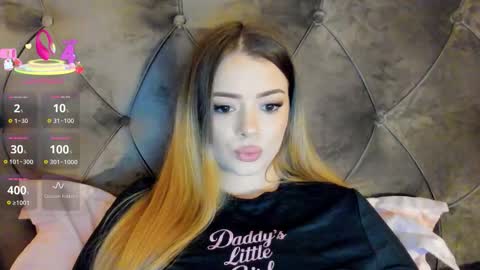 Snapshot of kailyn_moen01 chatting on 10-11-25, 06:50 Kailyn online show from 10-11-25, 06:50