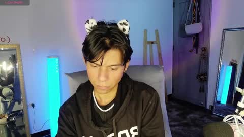 Snapshot of kain_moretti chatting on 10-04-25, 11:19 KAIN online show from 10-04-25, 11:19