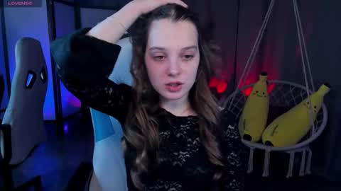 Snapshot of kaisajenner chatting on 12-18-25, 07:09 Kaisa online show from 12-18-25, 07:09