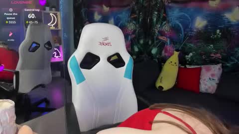 Snapshot of kaisajenner chatting on 02-21-26, 11:33 Kaisa online show from 02-21-26, 11:33