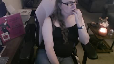 Snapshot of kait331 chatting on 09-09-25, 01:16 Camprincess331 online show from 09-09-25, 01:16