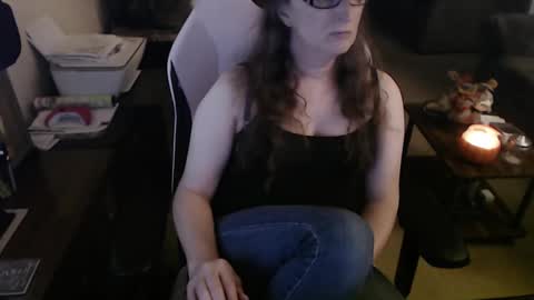 Snapshot of kait331 chatting on 09-28-25, 01:22 Camprincess331 online show from 09-28-25, 01:22