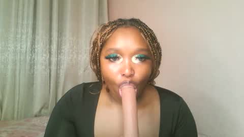 Snapshot of kakey_love chatting on 05-18-26, 07:25 kakey love online show from 05-18-26, 07:25